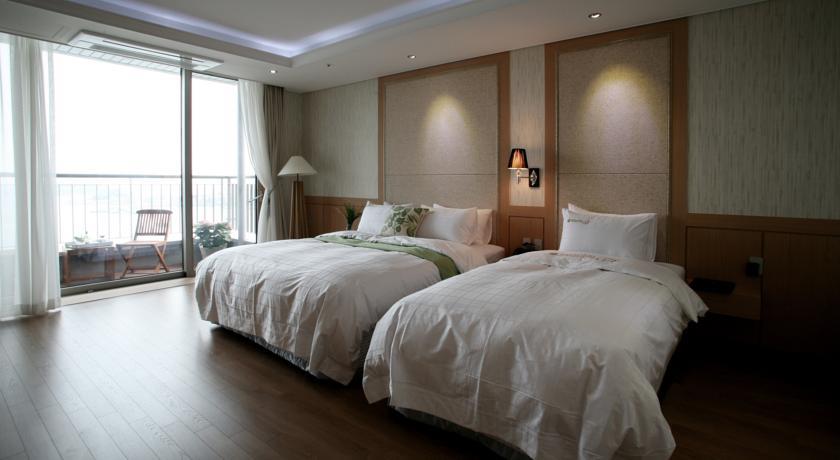Отель Benikea Hotel Yeosu