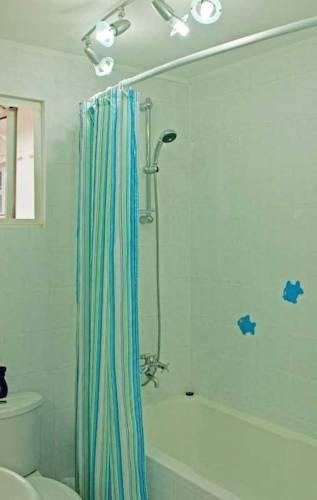 Апартаменты Manivelle Self Catering