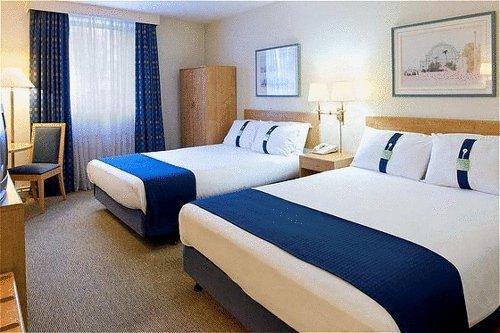 Отель Holiday Inn WARRINGTON