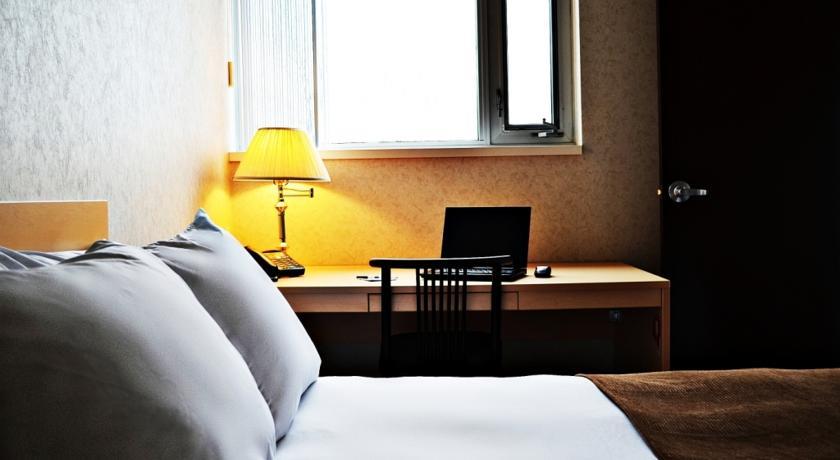 Residence & Conference Centre - Ottawa Downtown