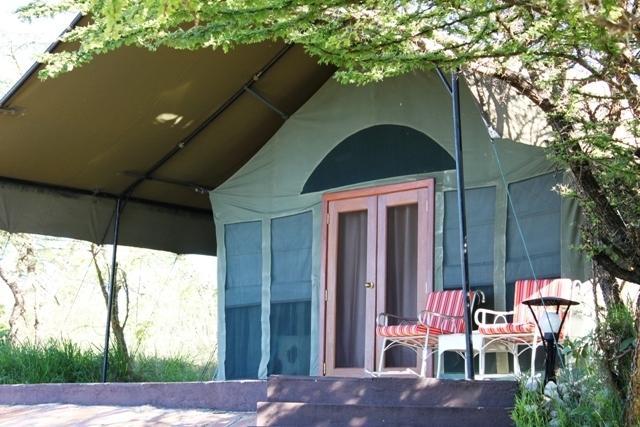 Buffalo Luxury Camp