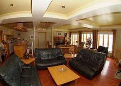 Отель Auberge La Villa des Frontières