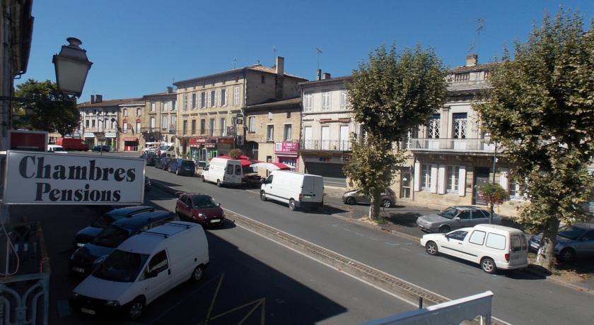 Отель Le Phénix