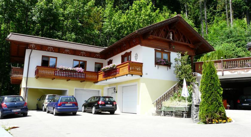 Апартаменты Landhaus Schatz