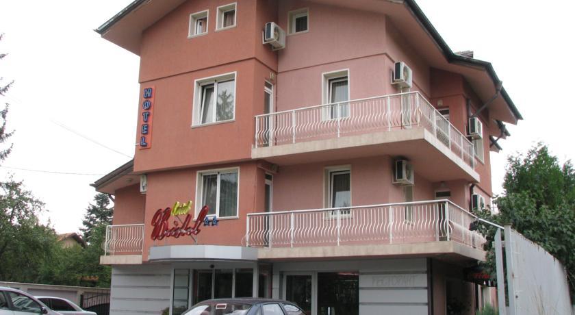 Отель Family Hotel Bristol
