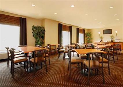 Отель Comfort Suites Fairview Heights