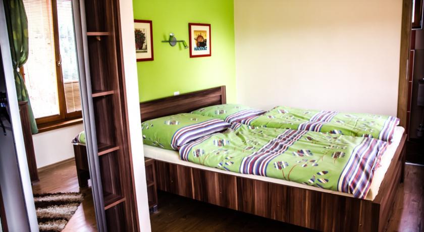 Отель Family House - Apartmany Zuzana