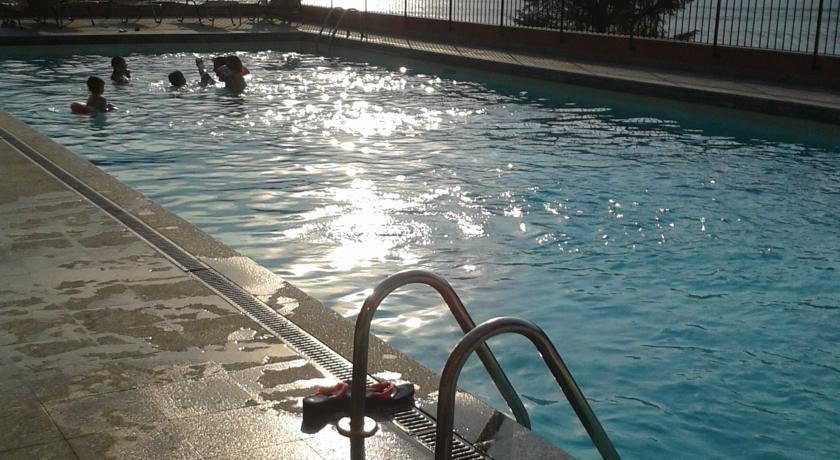 Апартаменты Flat With Pool Lake View