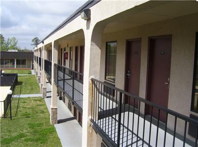 Отель America's Best Value Inn Newnan