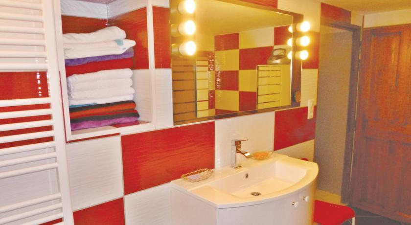 Апартаменты Holiday home Fleury Sur Andelle YA-1155