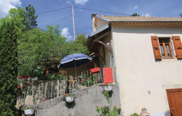 Апартаменты Holiday home Quartier Le Collet L-837