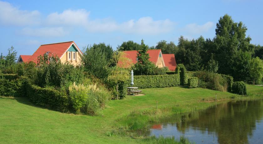 Отель Villapark Akenveen
