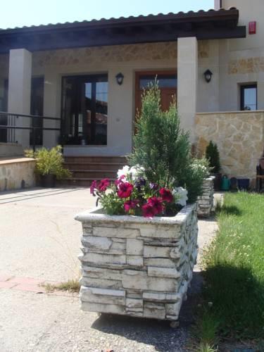Отель Hotel Rural La Henera