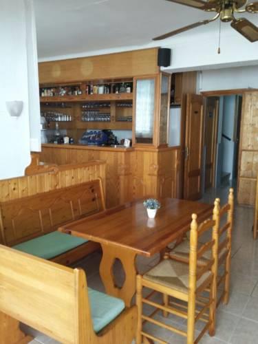 Отель Hotel Garau