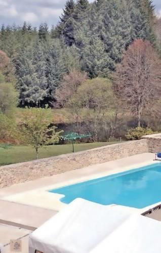 Апартаменты Holiday home St-Amand-Magnazeix MN-901