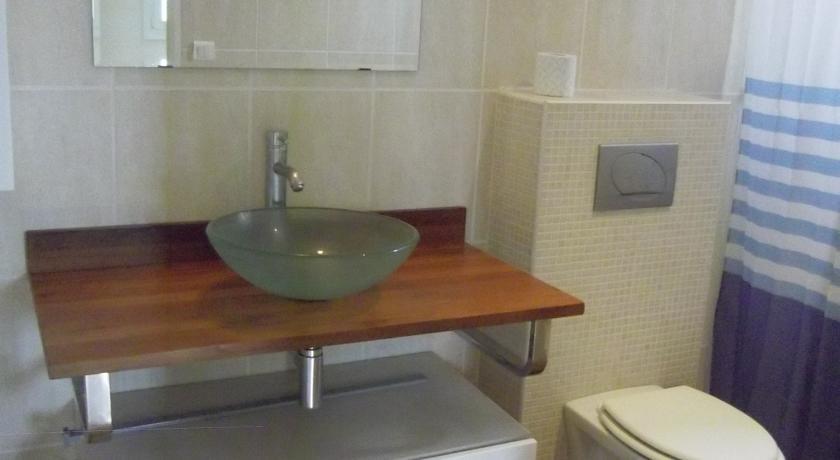 Отель Guesthouse Aigremont