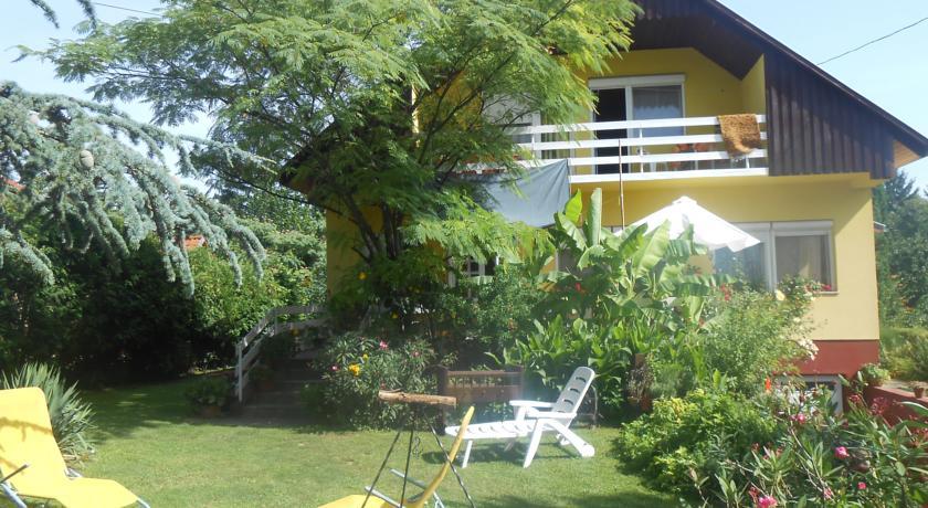 Апартаменты Erika Apartments and House