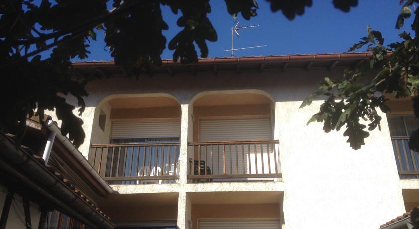 Отель Hôtel Le Relais Dax
