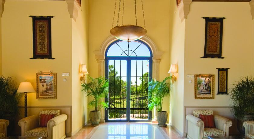 Отель Marriott's Playa Andaluza