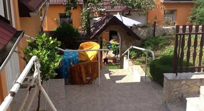 Гостевой дом Bihari Vendégház