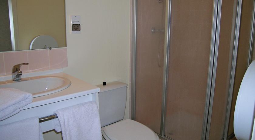 Апартаменты Holiday home Jugon les Lacs P-706