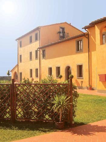 Отель Hotel Casale Le Torri