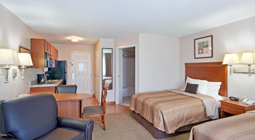 Отель Candlewood Suites Boise-Meridian