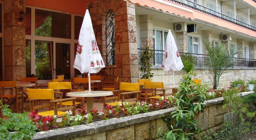 ADIS Holiday Inn Hotel