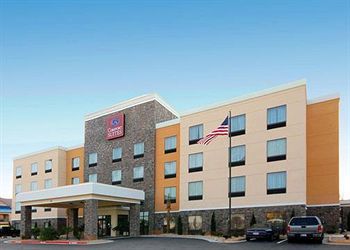 Отель Comfort Suites Byron