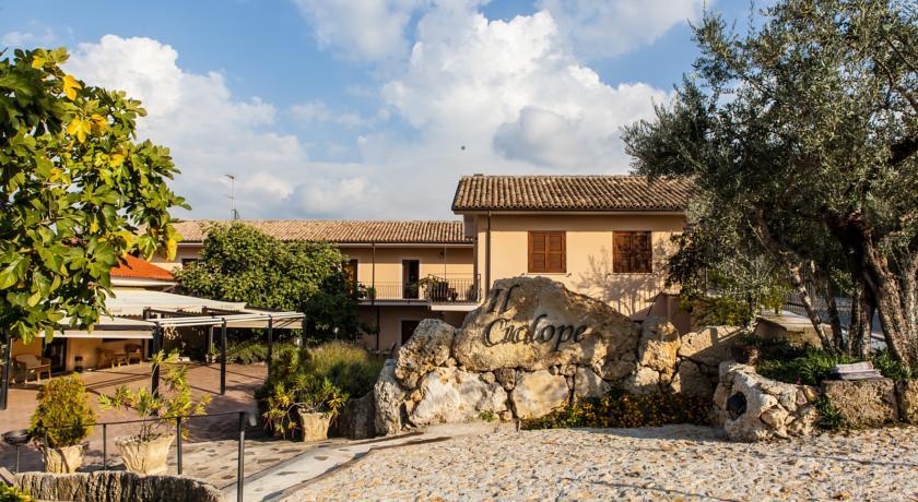 Отель Hotel Albergo Ristorante Il Ciclope