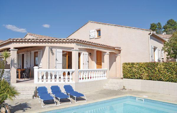 Апартаменты Holiday home Mayenne P-778