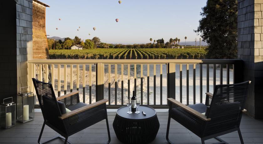 Отель La Residence Country Inn