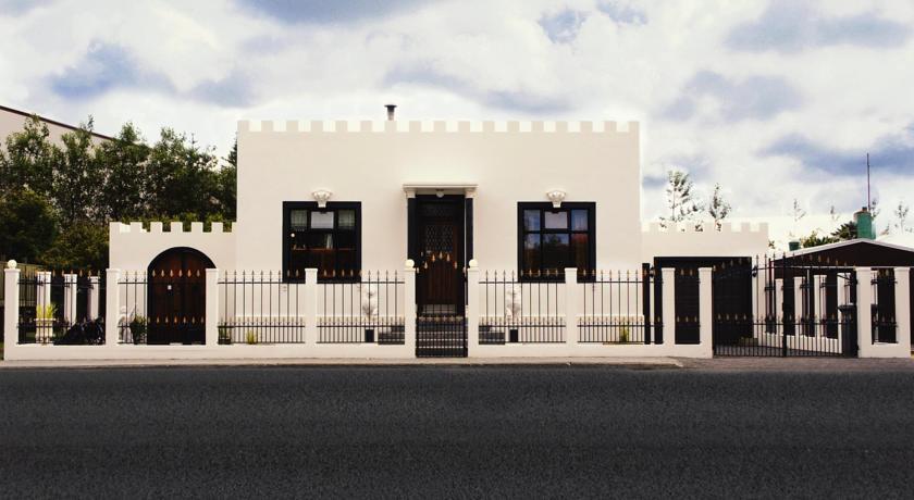 Вилла Little White Castle