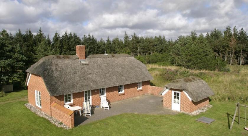 Апартаменты Holiday home Bækbyvej 72