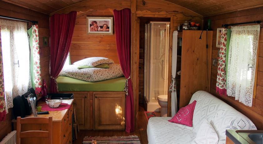 Апартаменты Country house Zirkuswagen Emma Cabrières