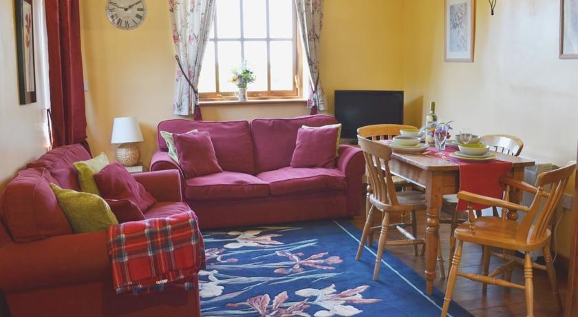 Отель Racing Stables