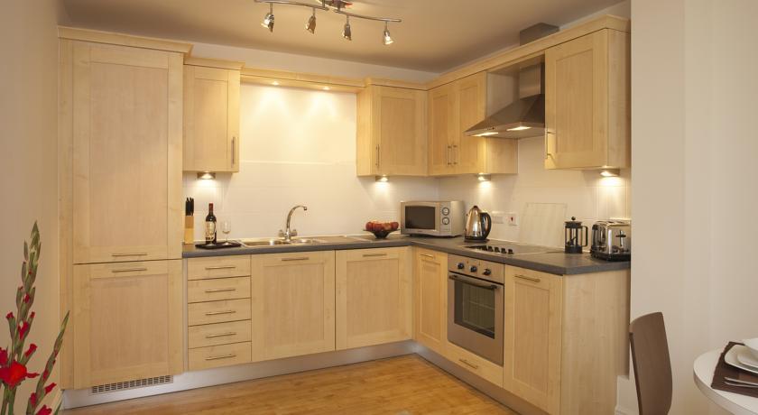 Апартаменты SACO Farnborough