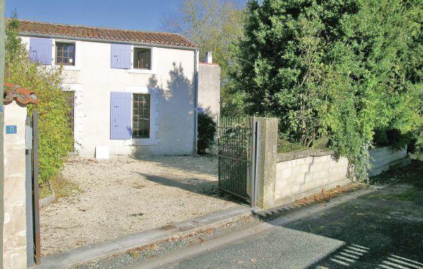 Апартаменты Holiday home Saint Pardoult UV-1521