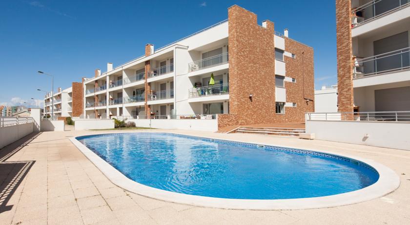 Апартаменты Costa da Prata Deluxe Apartment