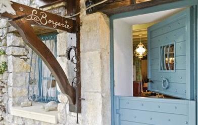 Апартаменты Holiday home La Bergerie J-812
