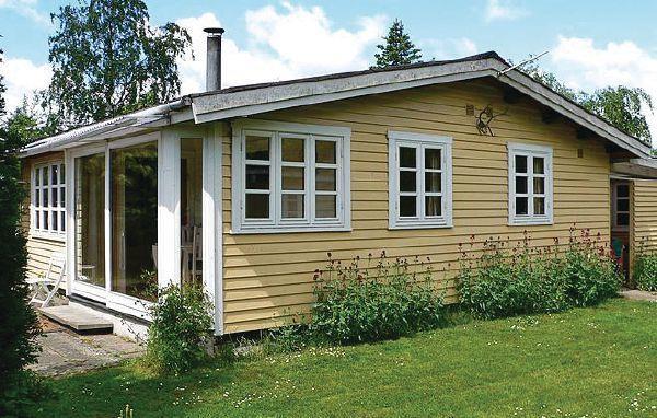 Апартаменты Holiday home Mern 51