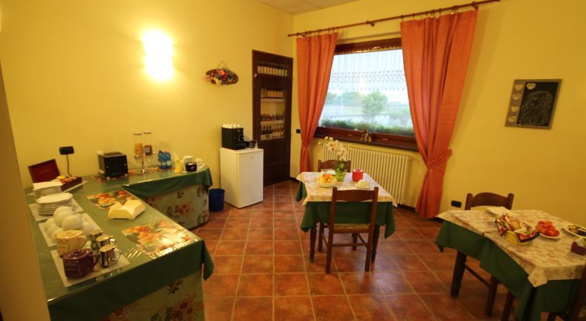 Мини-отель Bed and Breakfast " IL RICCIO "