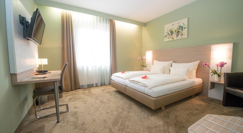Отель Hotel Raffel