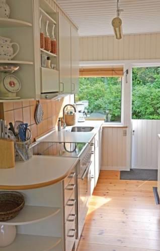 Апартаменты Holiday home Kystvej J-619