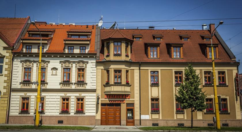 Отель Hotel Katharein