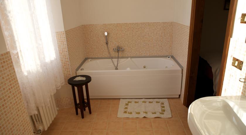 Отель Agriturismo La Rocca