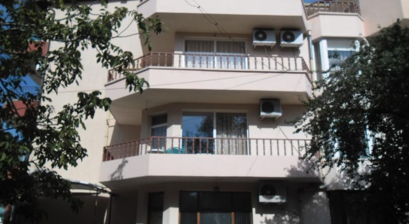 Гостевой дом Dobrevi Guest House