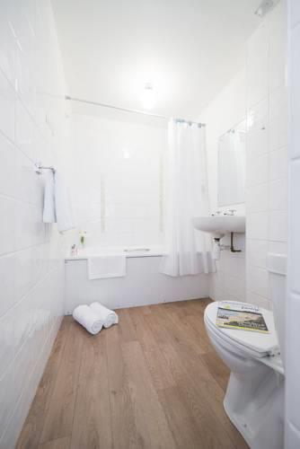 Отель Molesworth Arms Hotel
