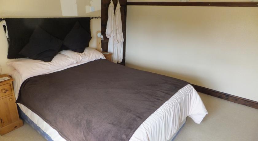 Мини-отель Brecks Cottage Bed and Breakfast