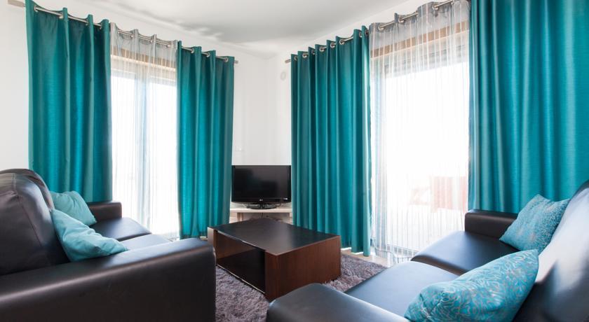 Апартаменты Nazare Deluxe Apartments